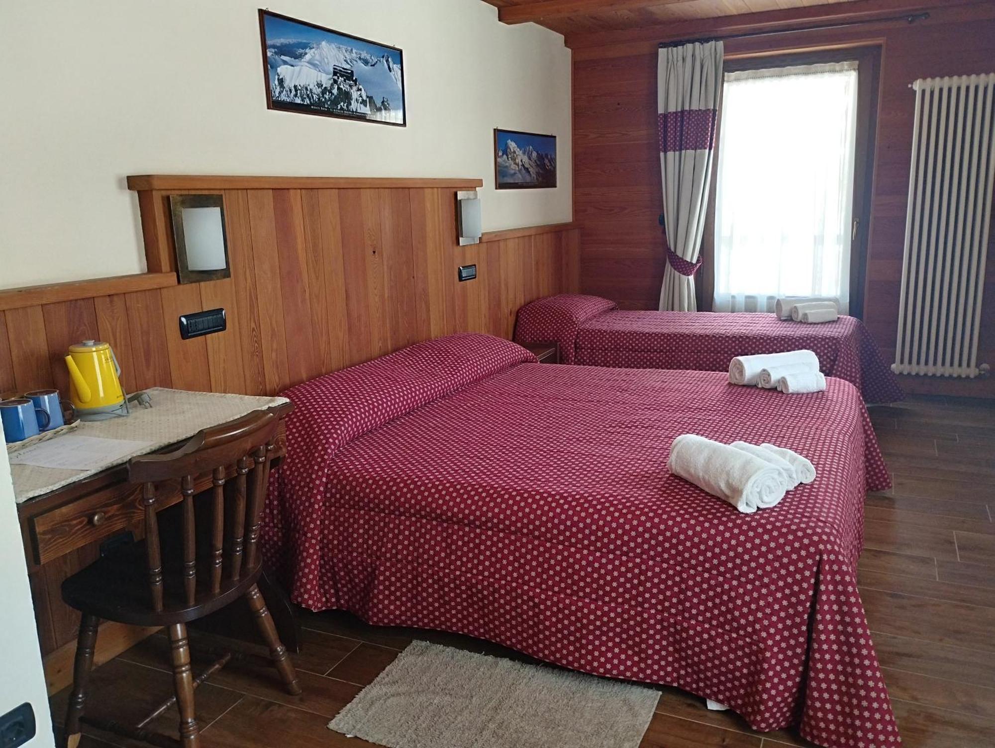 Villa Americana Chambres D'Hotes Champoluc Exterior photo