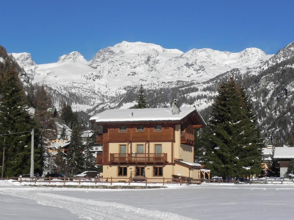 Villa Americana Chambres D'Hotes Champoluc Exterior photo