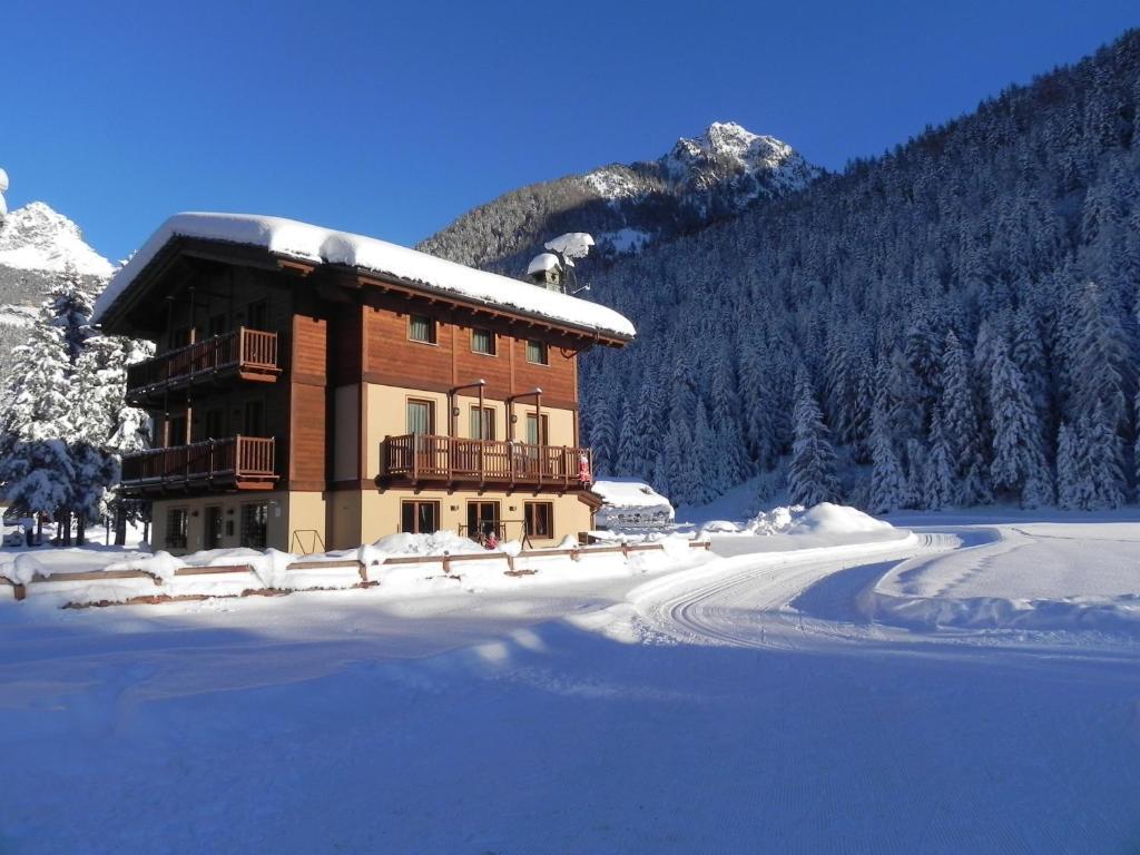Villa Americana Chambres D'Hotes Champoluc Exterior photo